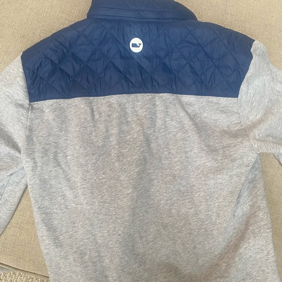 Vineyard Vines mens pullover. Like new. Size small. Grey and blue. - Picture 4 of 4